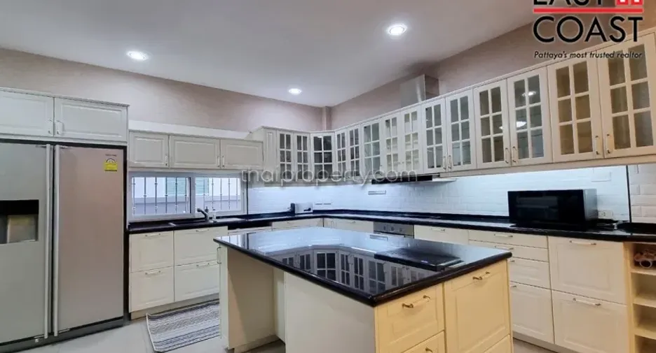 À vendre 5 chambres maison à Bang Lamung, Chonburi