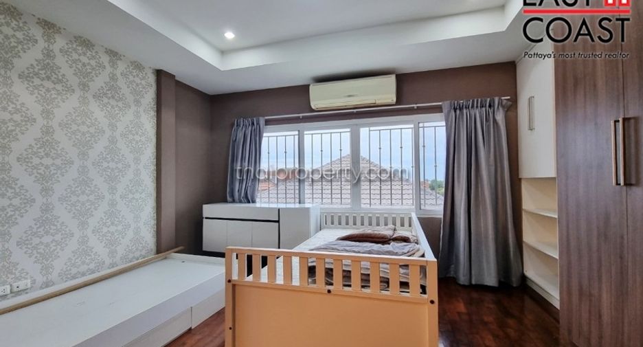 Casa en venta de 5 habitaciones en Bang Lamung, Chonburi
