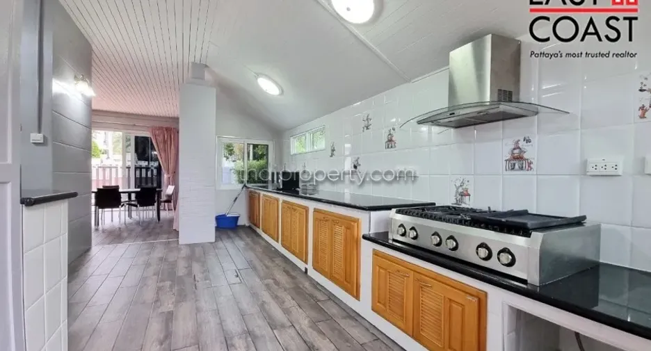À vendre 5 chambres maison à Bang Lamung, Chonburi