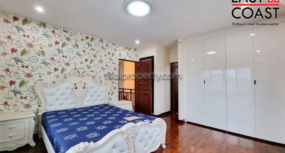 Casa en venta de 5 habitaciones en Bang Lamung, Chonburi
