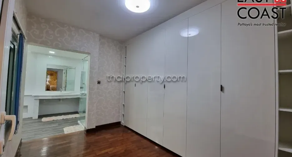 À vendre 5 chambres maison à Bang Lamung, Chonburi
