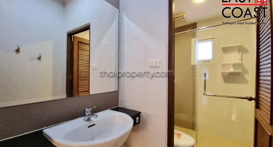 À vendre 5 chambres maison à Bang Lamung, Chonburi