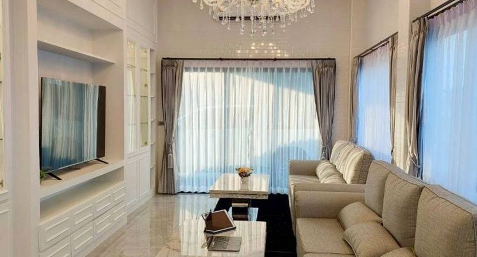 For rent 5 bed villa in Mueang Chon Buri, Chonburi