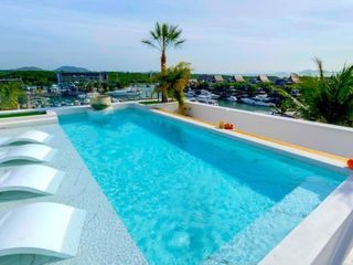 For sale 4 ベッドルーム townhouse in Mueang Phuket, Phuket
