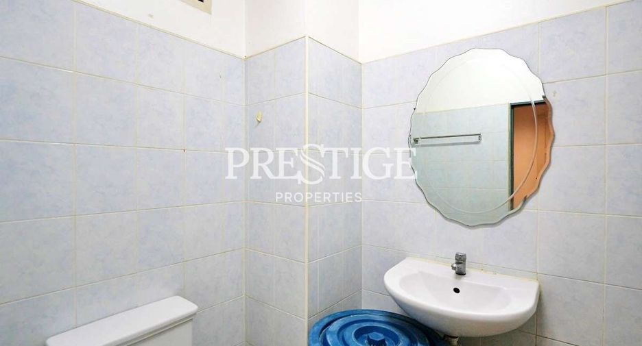 For sale 3 bedrooms retail Space in Bang Lamung, Chonburi