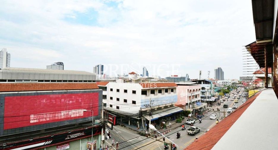 For sale 3 bedrooms retail Space in Bang Lamung, Chonburi