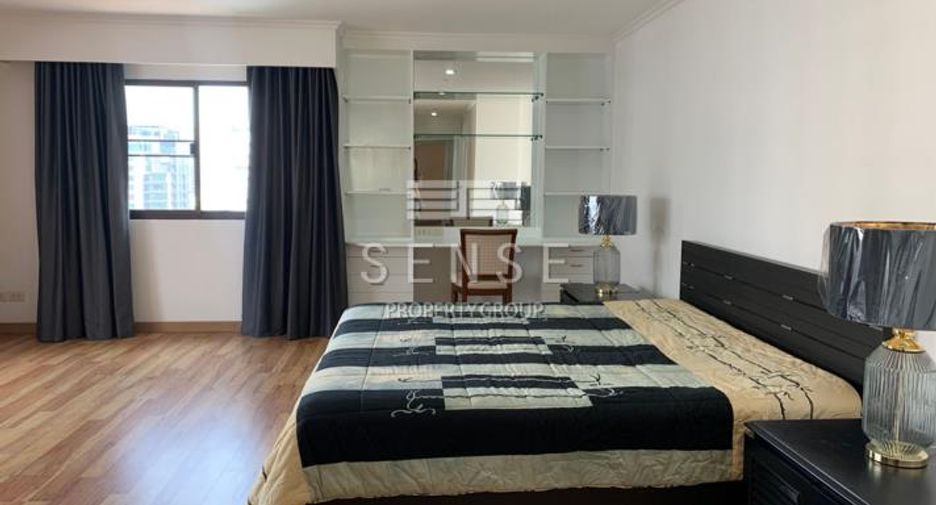 For rent 3 bed condo in Watthana, Bangkok