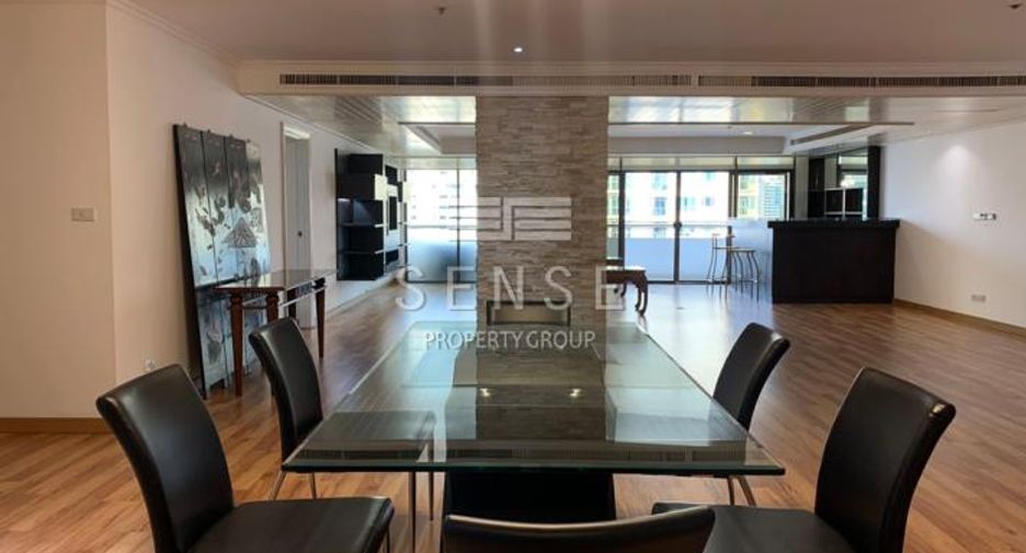 For rent 3 bed condo in Watthana, Bangkok