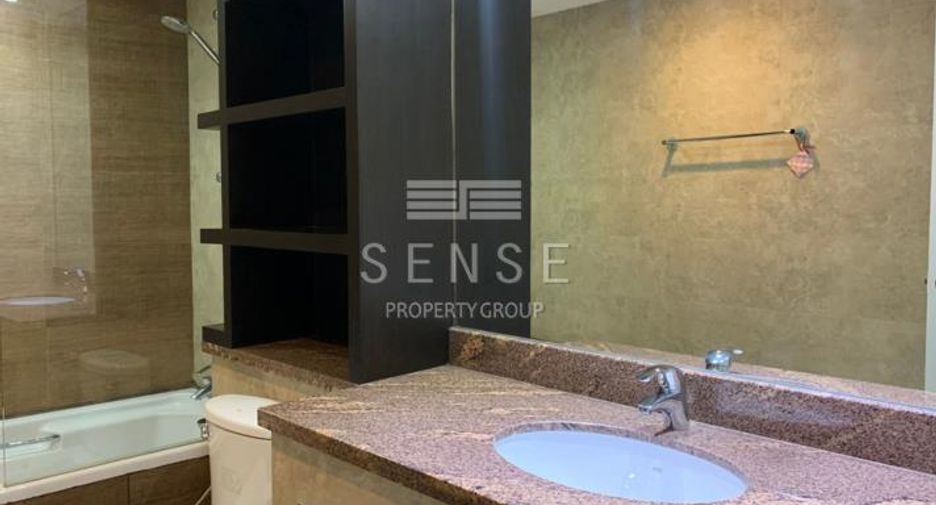 For rent 3 bed condo in Watthana, Bangkok