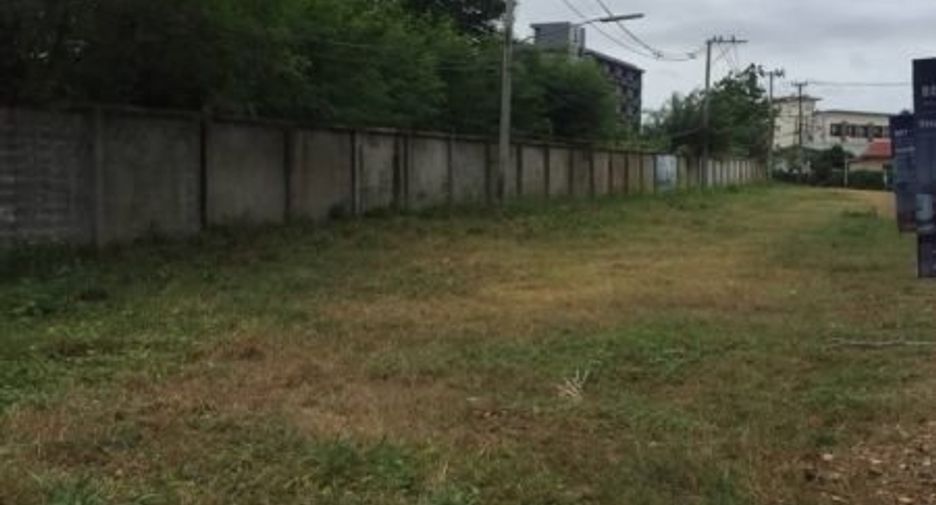 Terreno en venta en Sattahip, Chonburi