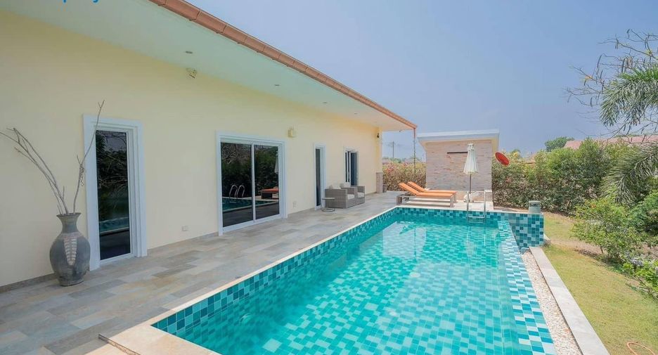 For sale 4 bed villa in Hua Hin, Prachuap Khiri Khan