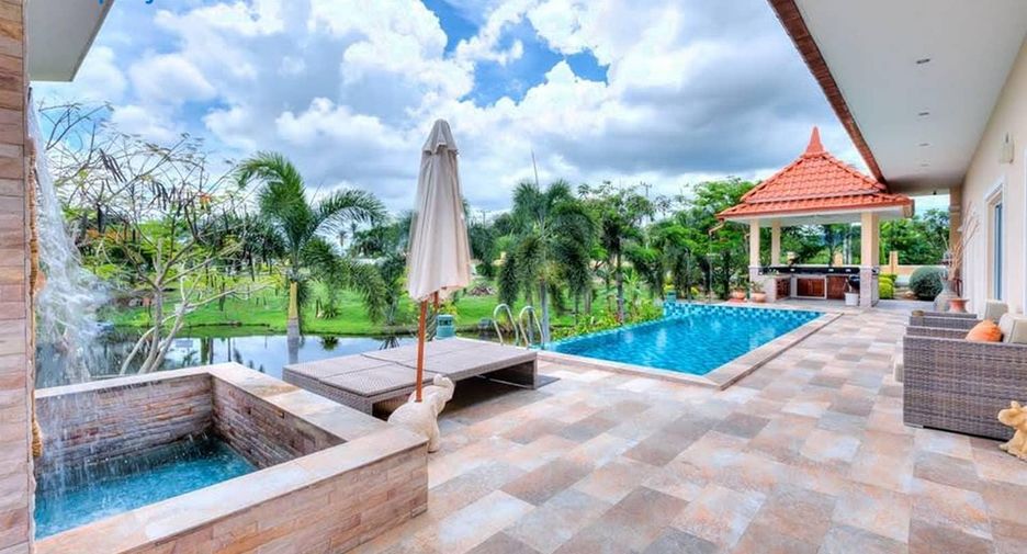 For sale 4 bed villa in Hua Hin, Prachuap Khiri Khan