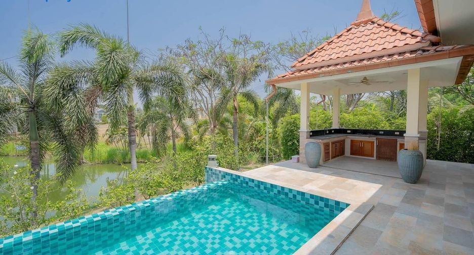 For sale 4 bed villa in Hua Hin, Prachuap Khiri Khan