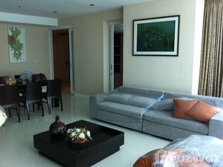 For rent 3 bed condo in Pathum Wan, Bangkok
