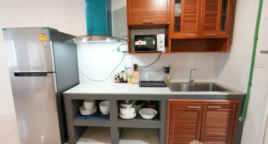 For sale studio condo in Khlong Toei, Bangkok