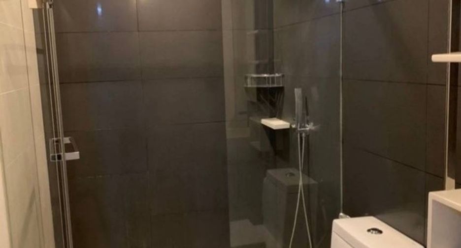 For rent そして for sale 2 ベッドルーム condo in Khlong San, Bangkok