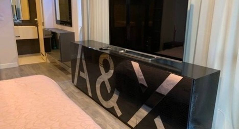 For rent そして for sale 2 ベッドルーム condo in Khlong San, Bangkok