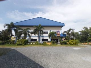 Local comercial en venta en Phan Thong, Chonburi