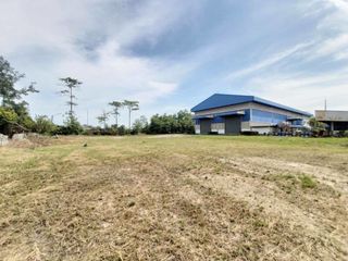 Local comercial en venta en Phan Thong, Chonburi