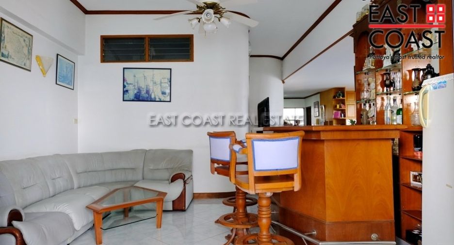 For sale 3 bedrooms condo in Pratumnak, Pattaya