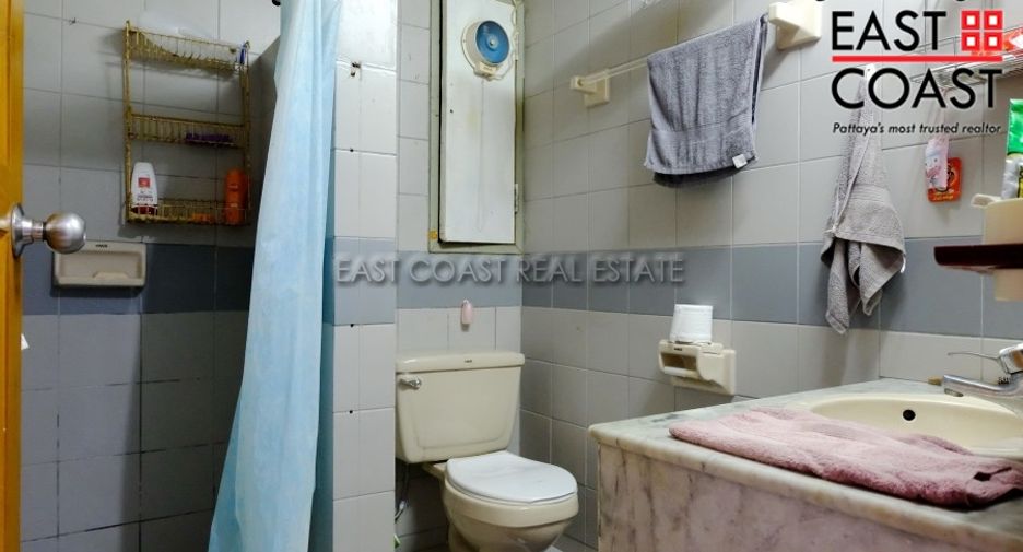 For sale 3 bedrooms condo in Pratumnak, Pattaya