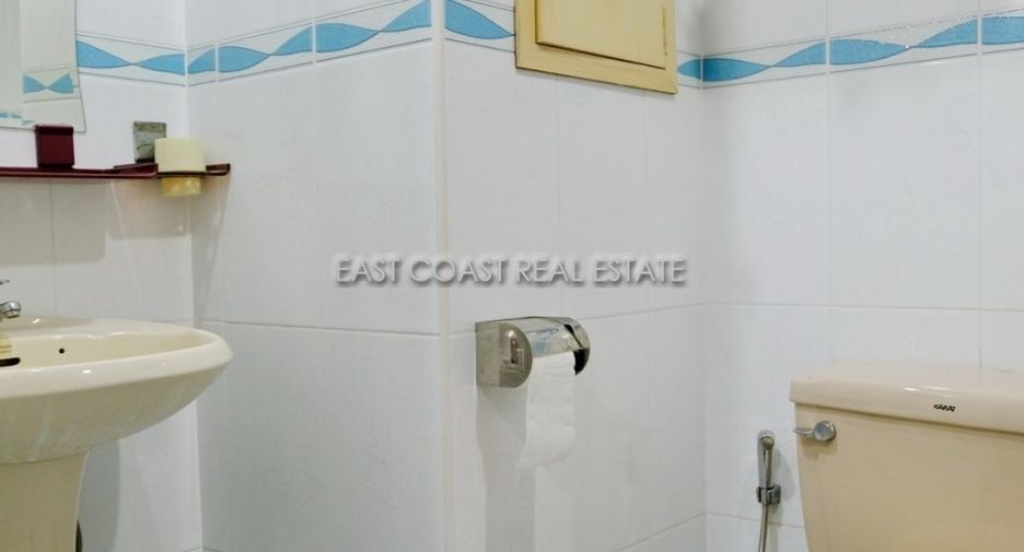 For sale 3 bedrooms condo in Pratumnak, Pattaya