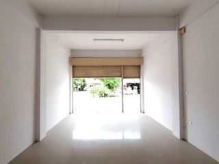 For sale 3 Beds retail Space in Si Racha, Chonburi