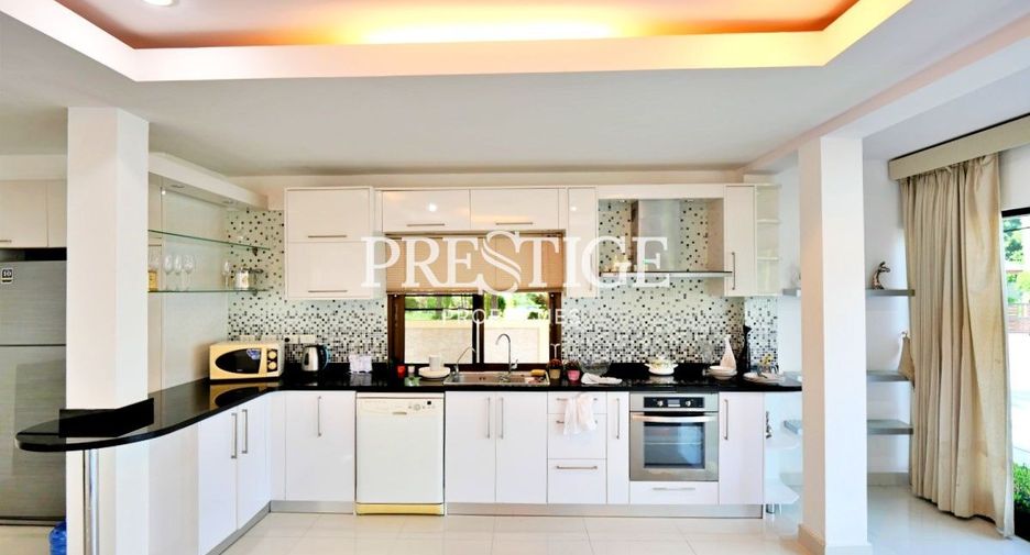 Casa en venta de 4 habitaciones en Huay Yai, Pattaya