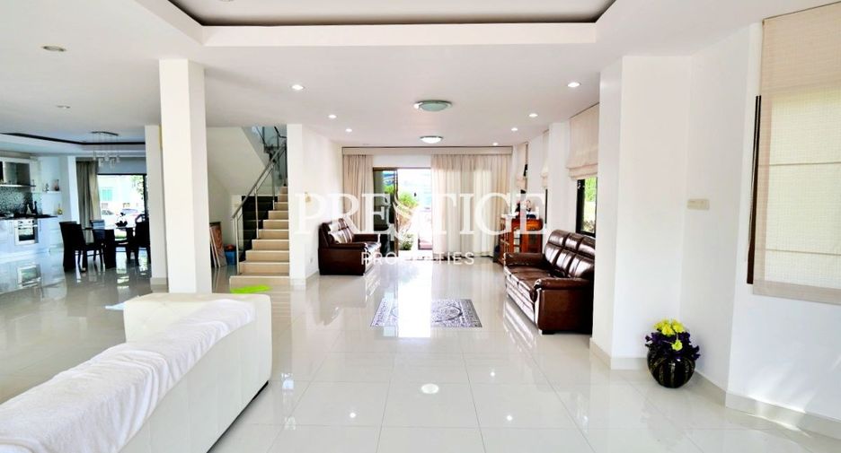 Casa en venta de 4 habitaciones en Huay Yai, Pattaya