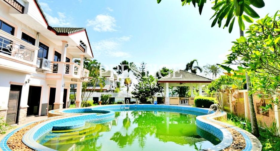 Casa en venta de 4 habitaciones en Huay Yai, Pattaya