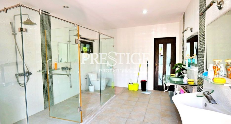 Casa en venta de 4 habitaciones en Huay Yai, Pattaya