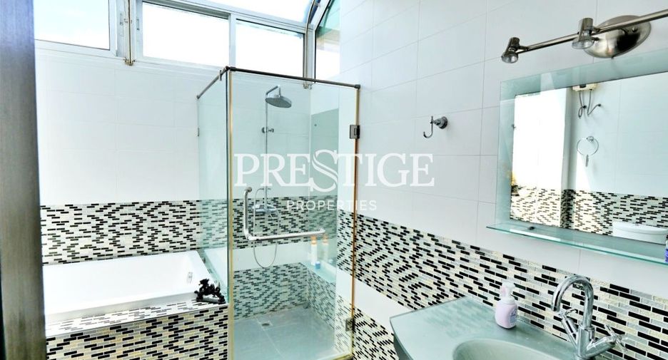 Casa en venta de 4 habitaciones en Huay Yai, Pattaya