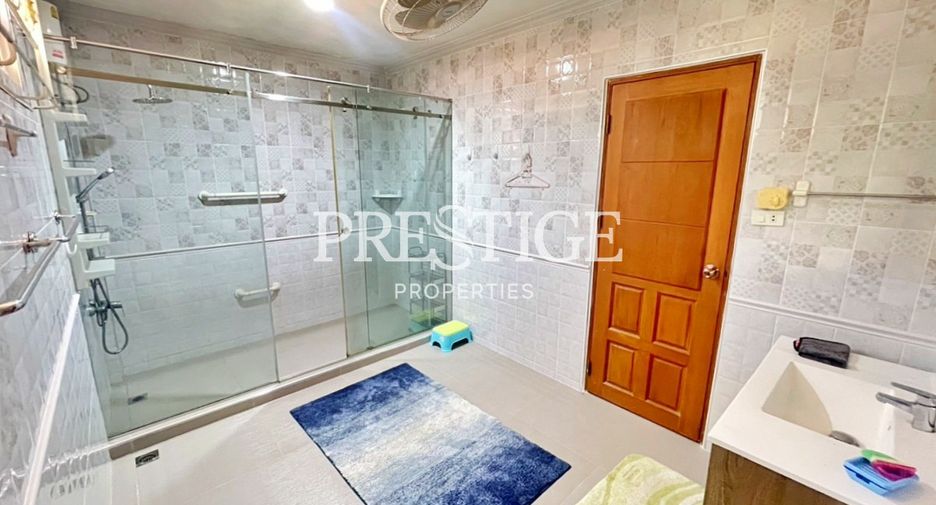 Haus zum Kauf mit 3 Zimmer in Bang Lamung, Chonburi