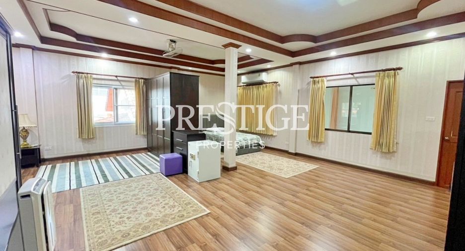 Haus zum Kauf mit 3 Zimmer in Bang Lamung, Chonburi