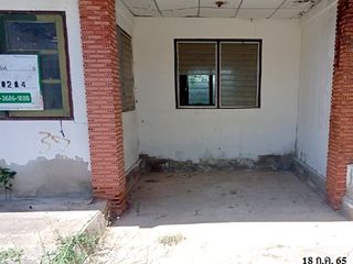 Casa adosada en venta de 2 habitaciones en Tha Yang, Phetchaburi