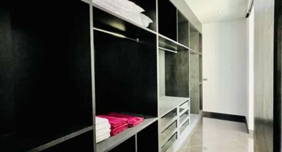 For rent and for sale 3 bed house in Bang Lamung, Chonburi