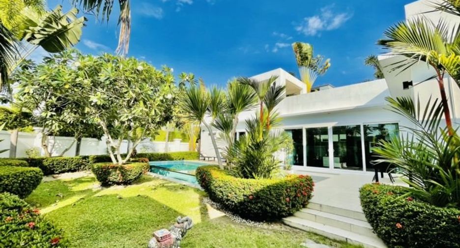 For rent and for sale 3 bed house in Bang Lamung, Chonburi
