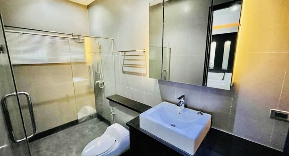 For rent and for sale 3 bed house in Bang Lamung, Chonburi