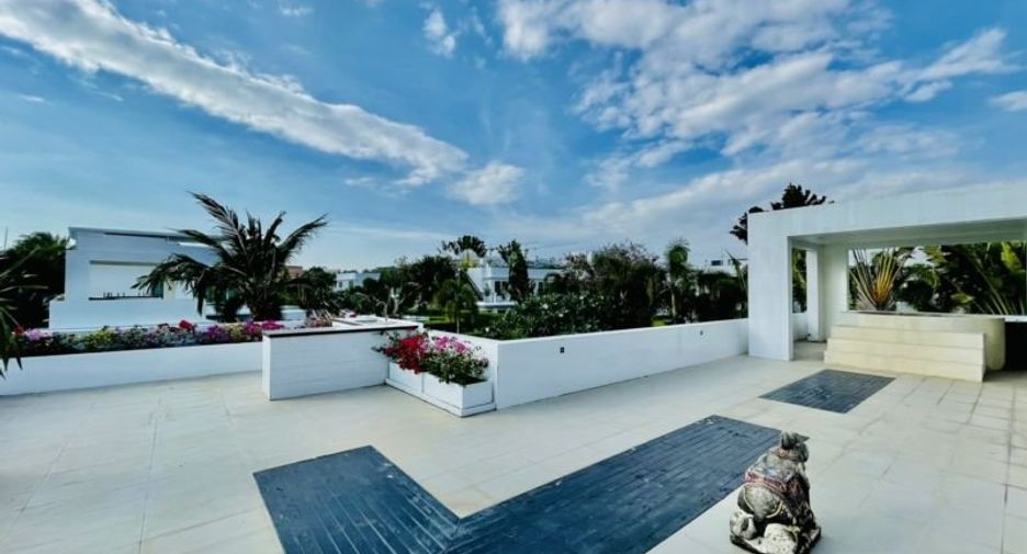 For rent and for sale 3 bed house in Bang Lamung, Chonburi