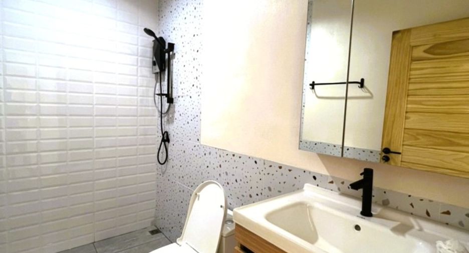 For sale 6 bedrooms house in Bang Lamung, Chonburi