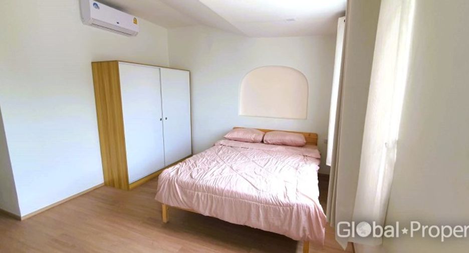 For sale 6 bedrooms house in Bang Lamung, Chonburi