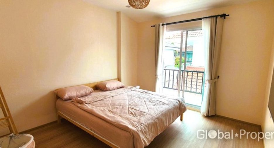 For sale 6 bedrooms house in Bang Lamung, Chonburi