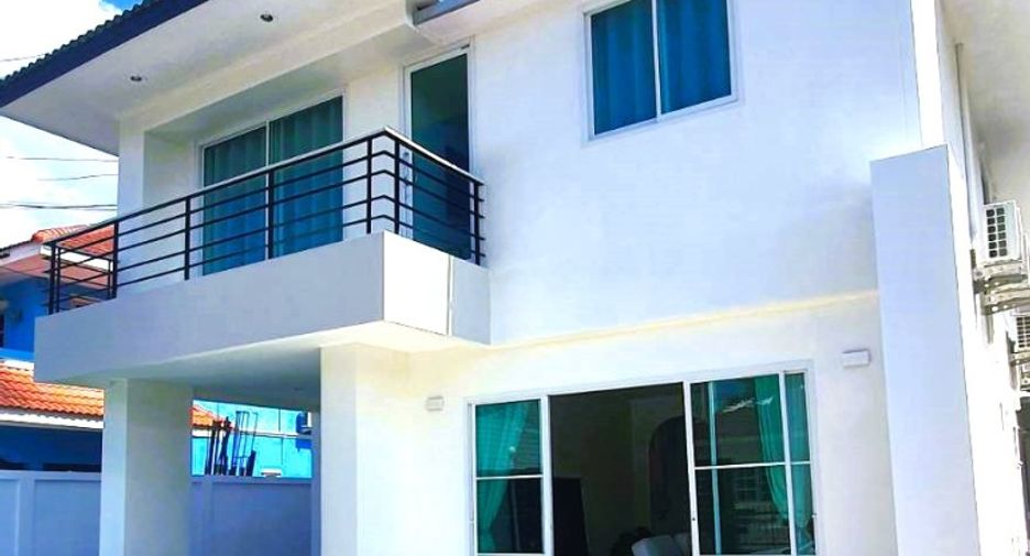 For rent and for sale 6 bed house in Jomtien, Pattaya
