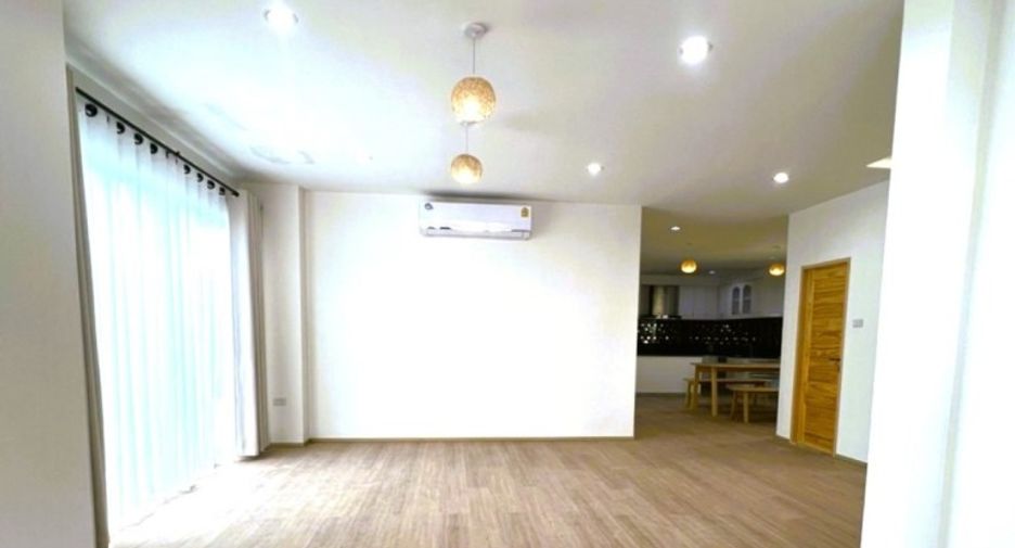 For sale 6 bedrooms house in Bang Lamung, Chonburi