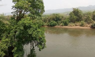 出售 10 卧室 商业空间 在 Sai Yok, Kanchanaburi