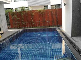 For rent 6 bed villa in Watthana, Bangkok