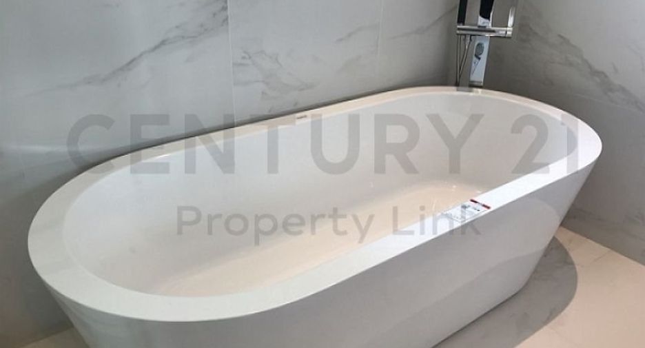 For sale 5 bedrooms house in Phaya Thai, Bangkok
