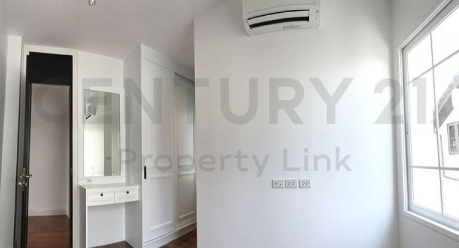 For sale 5 bedrooms house in Phaya Thai, Bangkok
