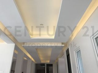 For sale 5 bedrooms house in Phaya Thai, Bangkok