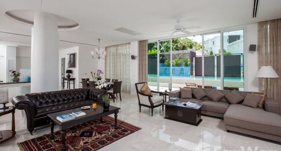 For sale 3 bed condo in Kathu, Phuket